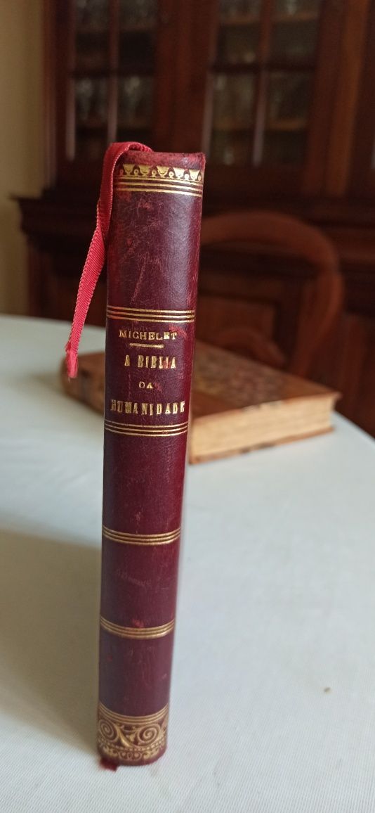 A Bíblia da Humanidade de Jules Michelet
