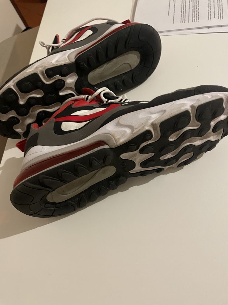 Nike Air 70 React