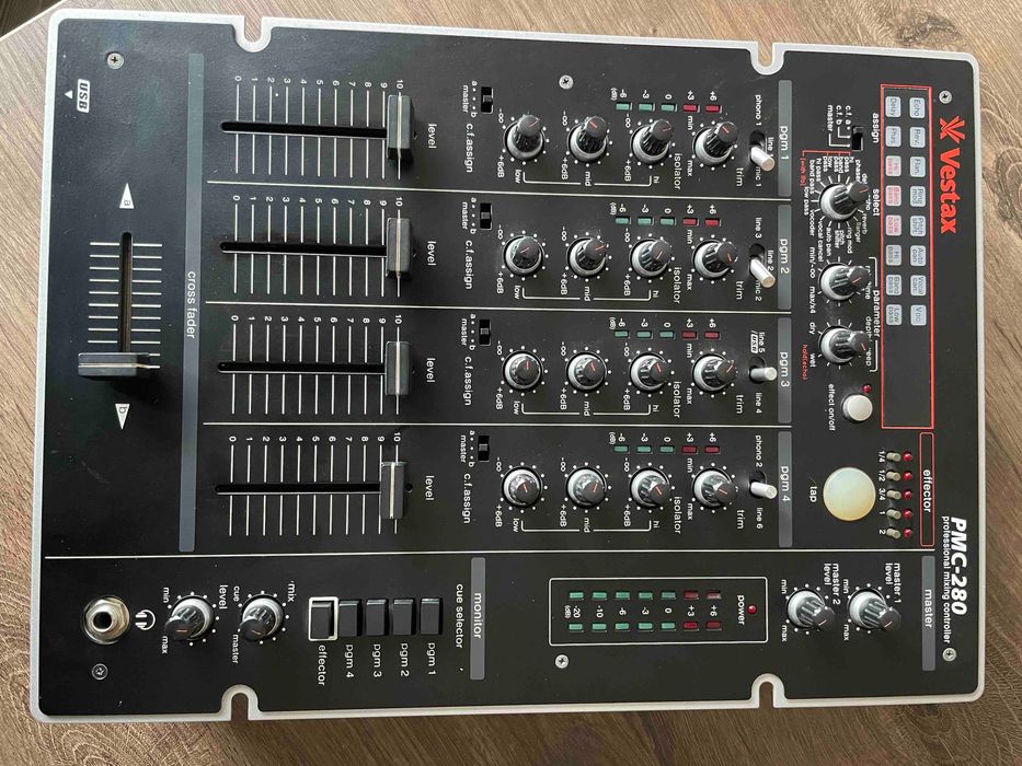 Пульт Vestax PMC-280