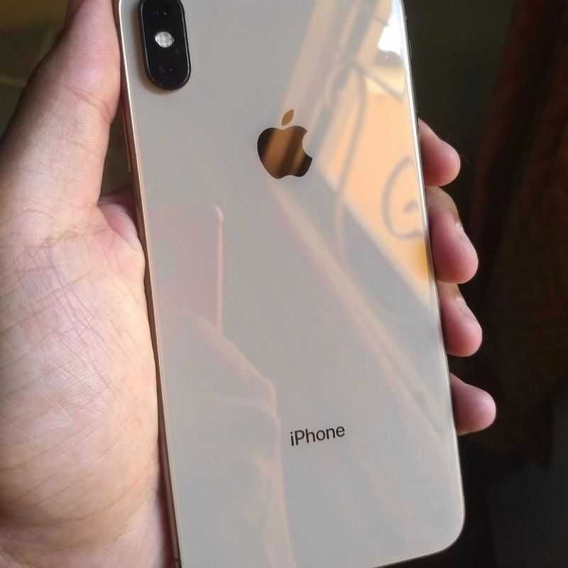 iPhone XS APPLE (Como novo - Dourado)