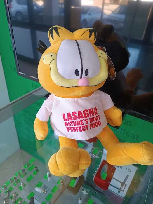 Peluche Garfield Lasagna Perfect Food 30cm