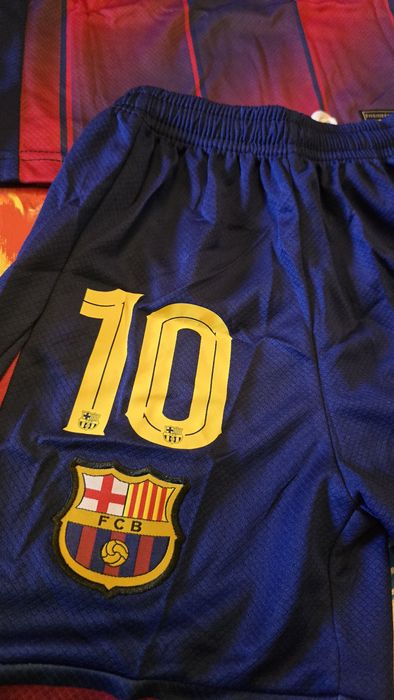 Conjunto Barcelona x Lamine Yamal

Vários tamanhos

Novo e para entreg