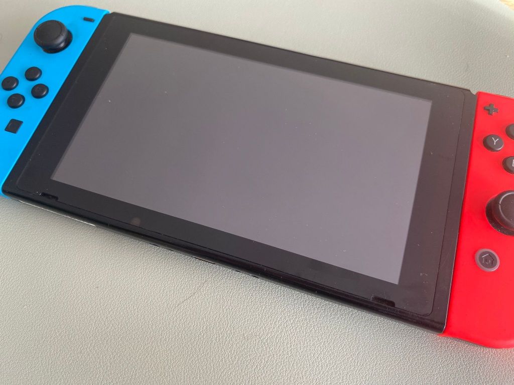 Nintendo SWITCH v2