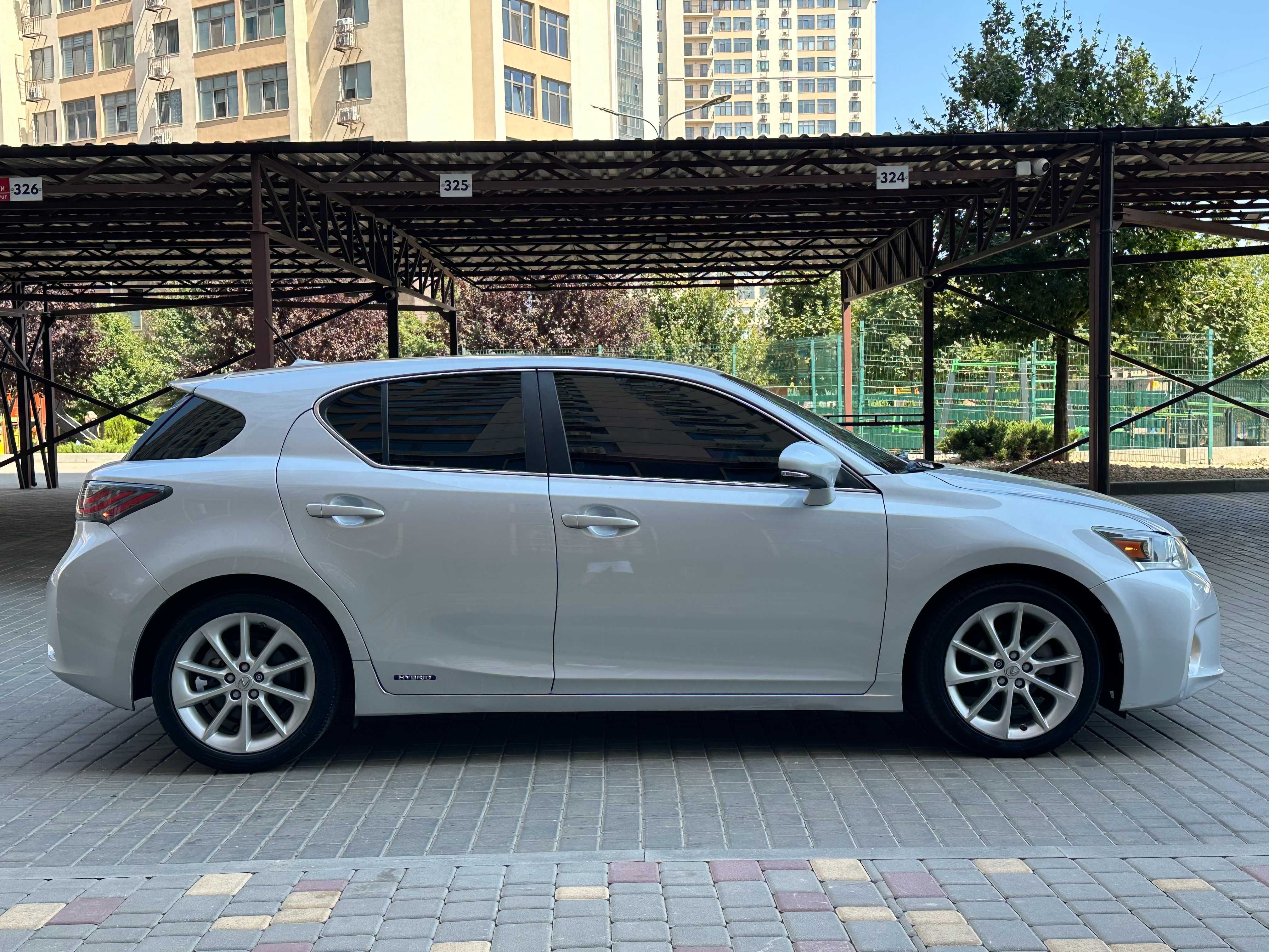 Lexus CT 88 тис. км