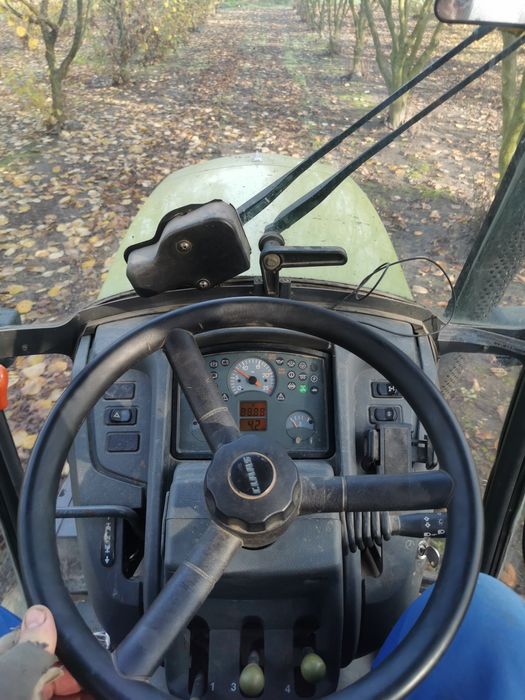 Claas nektis 227 VL Ciągnik sadowniczy,