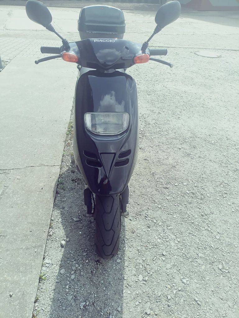 Skuter Piaggio typhone