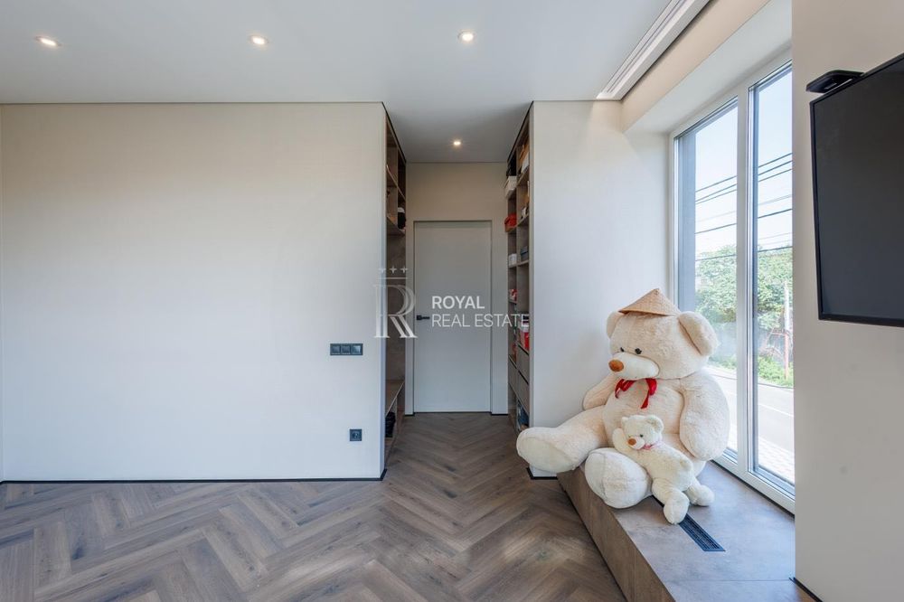 Продаж будинку Київ 4к 142м2 Русанівські Сади Дніпровський