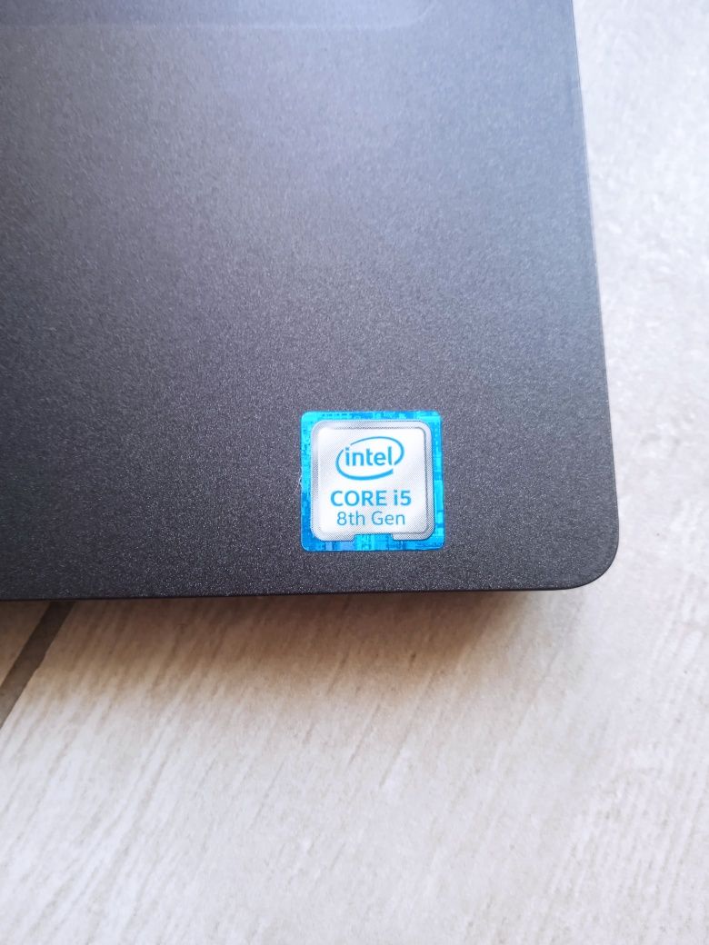 Dell Latitude 5400 i5 8gen