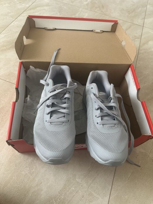 Nike Air Max Invigor