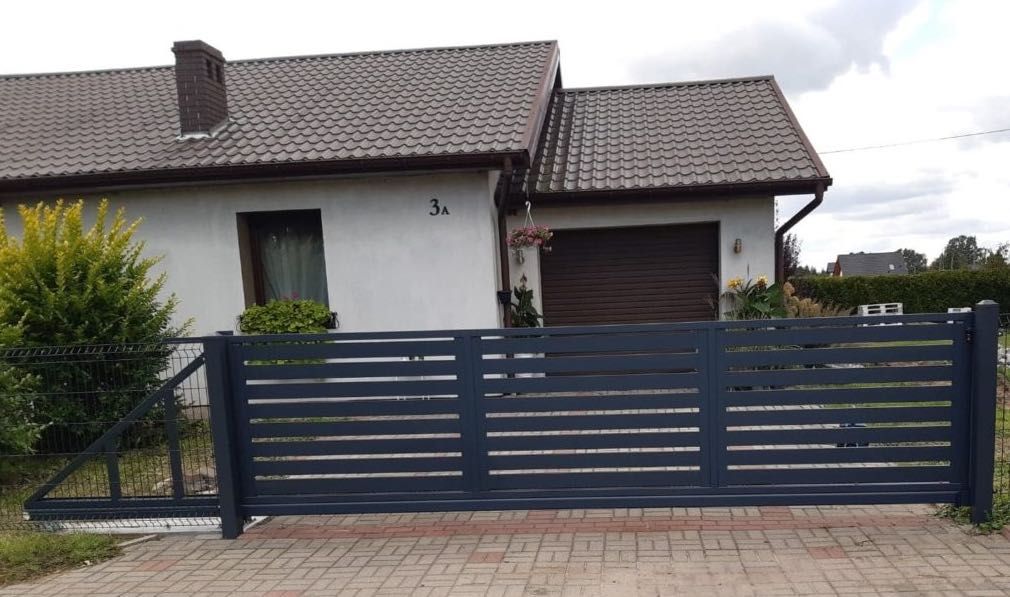 Balustrady, ogrodzenia, bramy ze stali czarnej i nierdzewnej