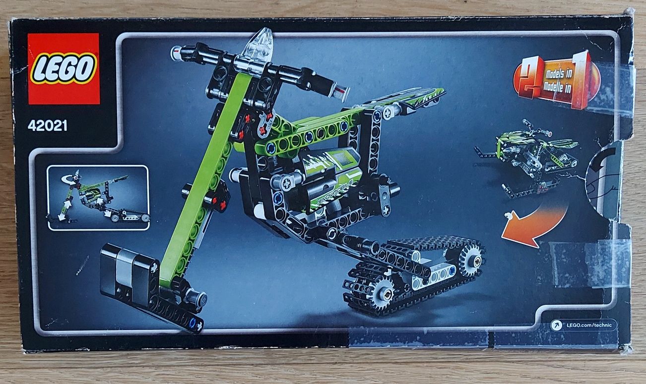 LEGO Technic 42021 Skuter śnieżny 2w1