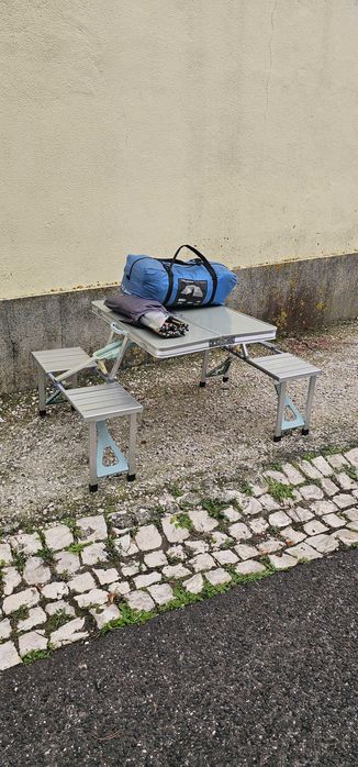 Tenda de campismo com mesa de aluminio