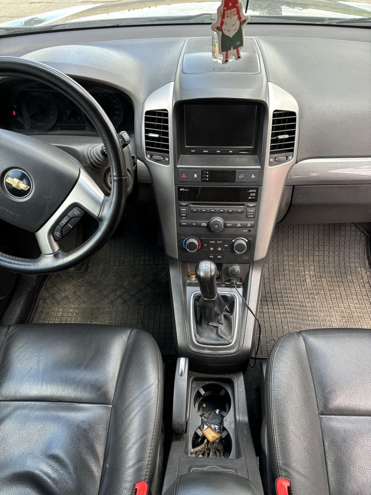sprzedam Chevrolet Captiva LT 4x4 7-osobowy