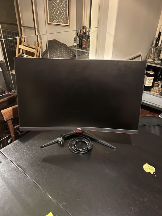 Monitor Curvo Gaming AOC C32G2ZE/BK (31.5” - 0,5ms - 240hz)