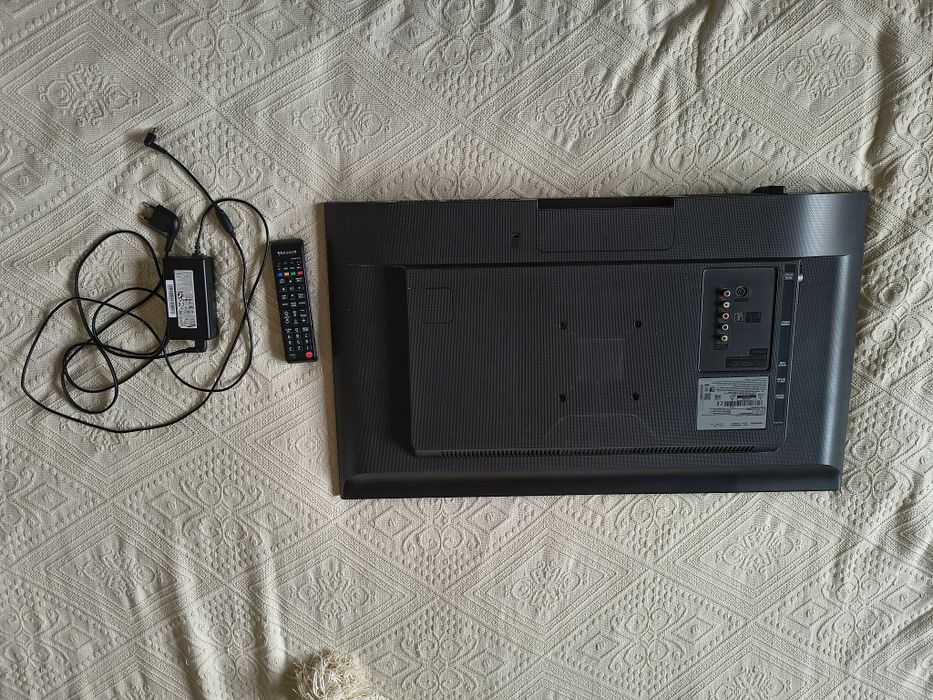 Telewizor Samsung 32 całe stan bardzo dobry