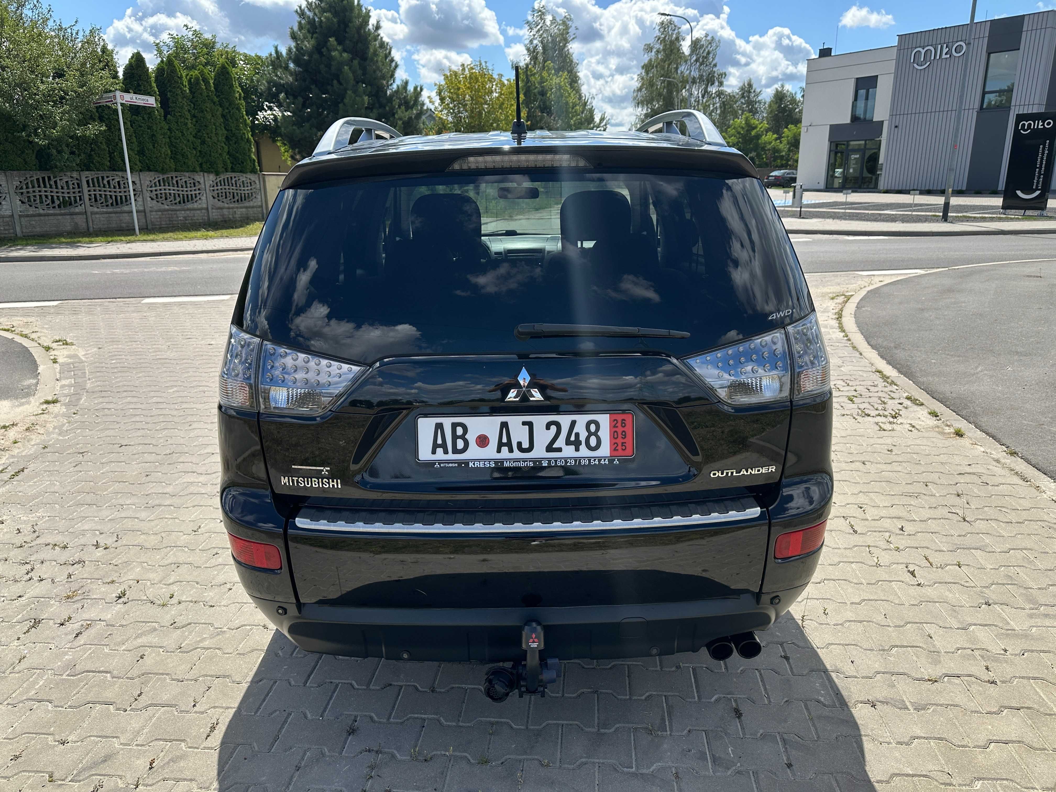 Mitsubishi OUTLANDER 2.0 DIESEL 4x4 FULL OPCJA 7 miejsc