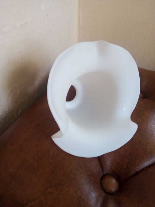 Klosz do lampy lub żyrandola