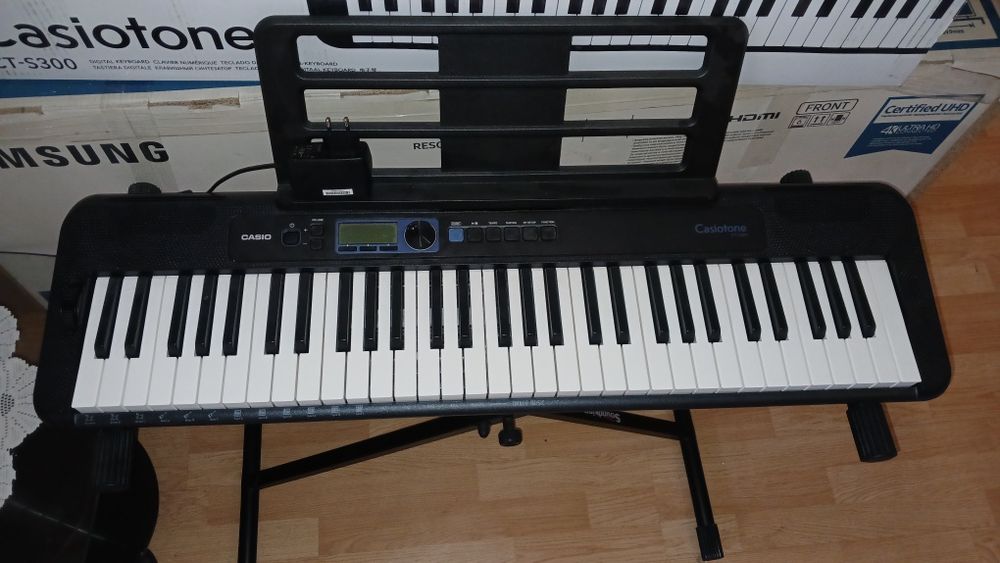 Синтезатор Casio CT-S300 Black з підставкою