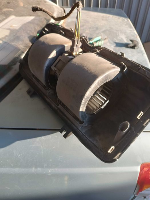 Моторчик Печки Опель Омега А Вентилятор отопления Мотор Печки Omega A