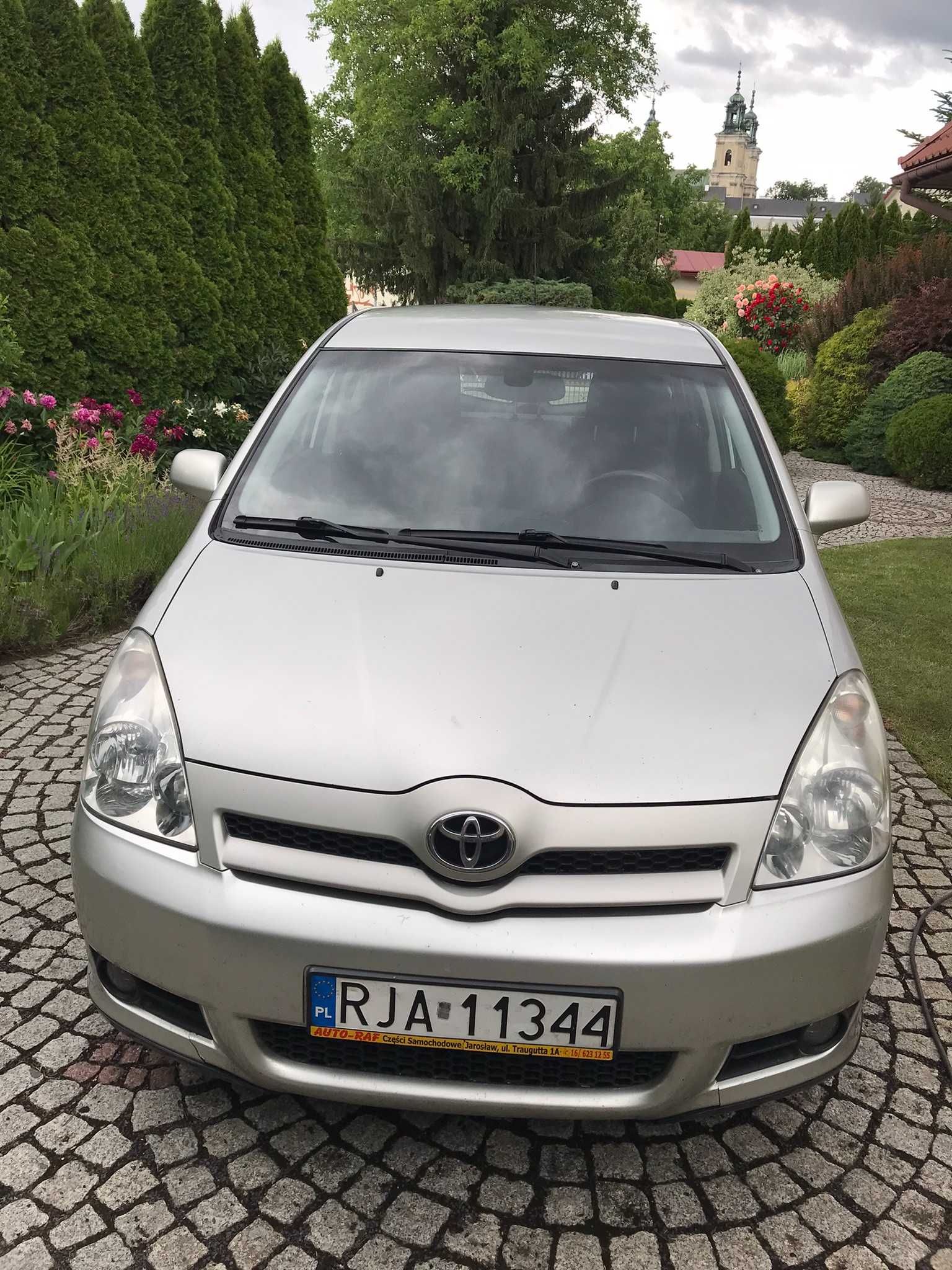 TOYOTA Corolla Verso 2,0 D4D