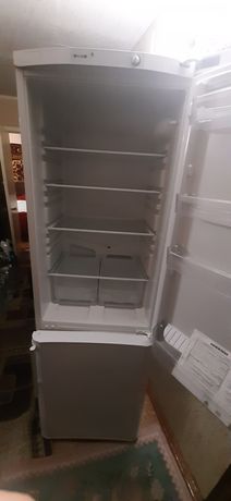 Холодильник  Indesit sn210245476