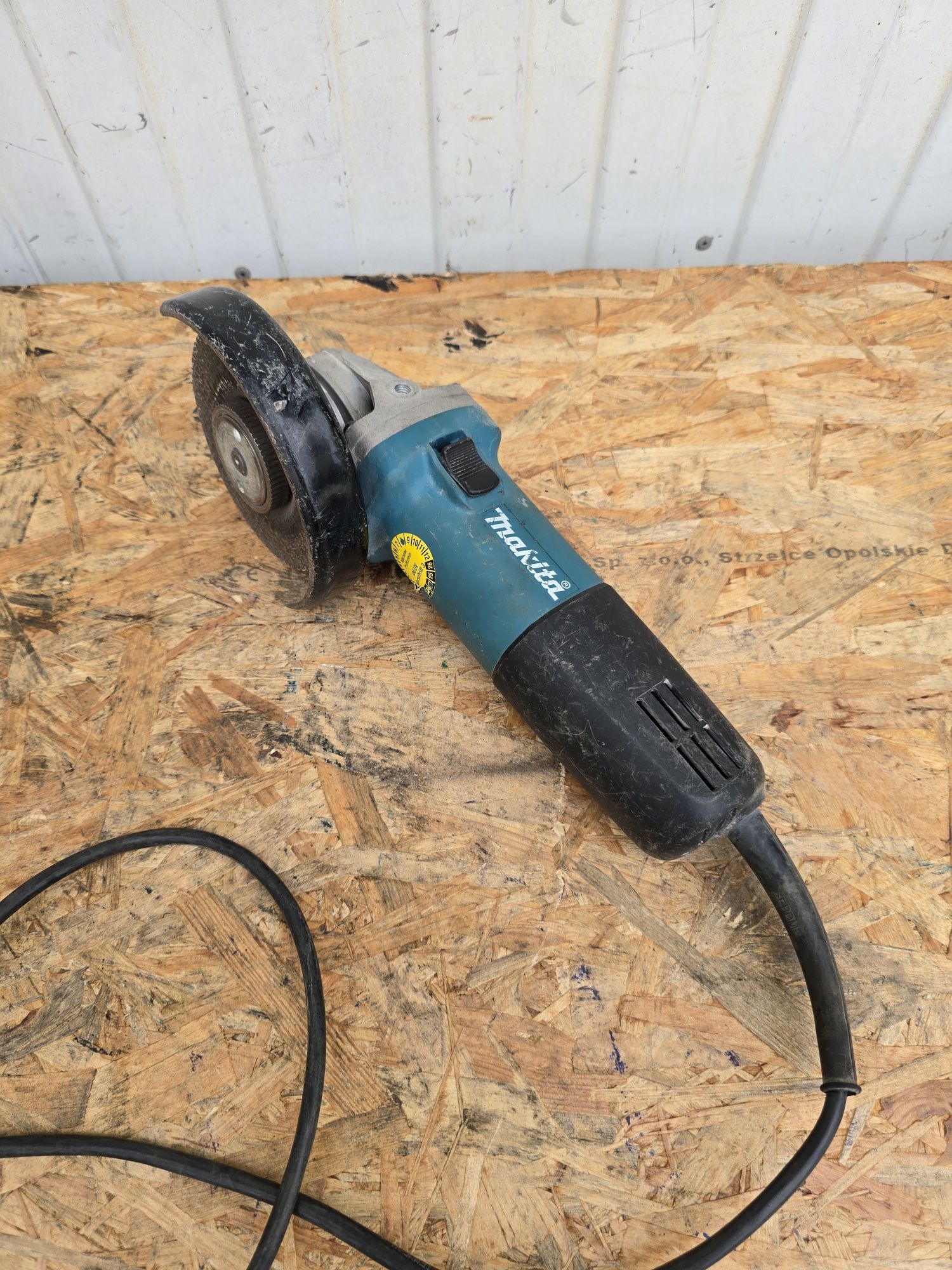 Szlifierka kątowa makita 840 W