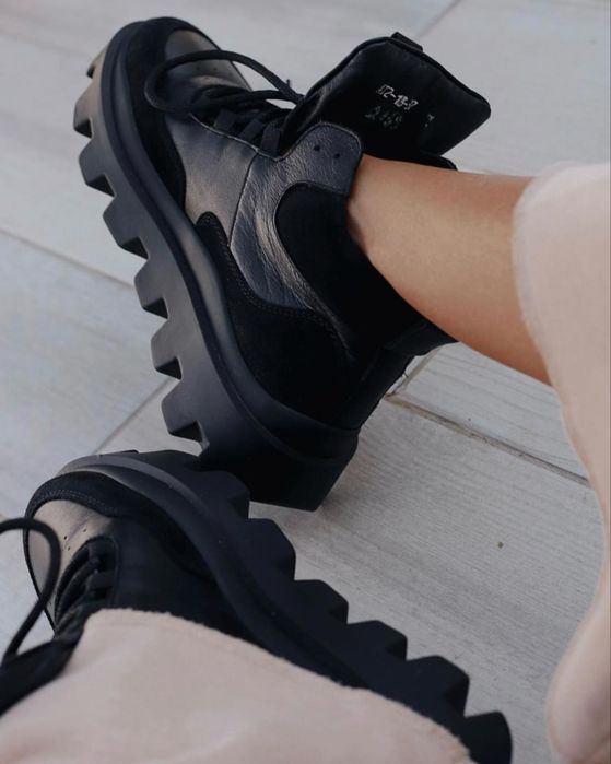 Кросівки Черевики Високі Чорні Шкіряні Жіночі на Байці