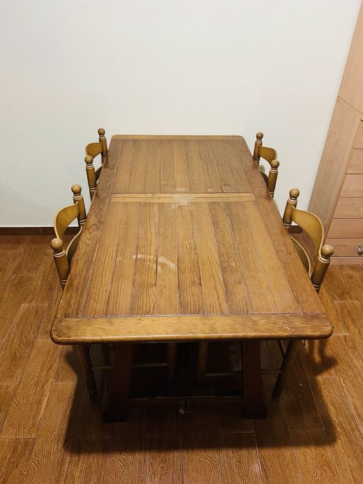 Mesa de Madeira.