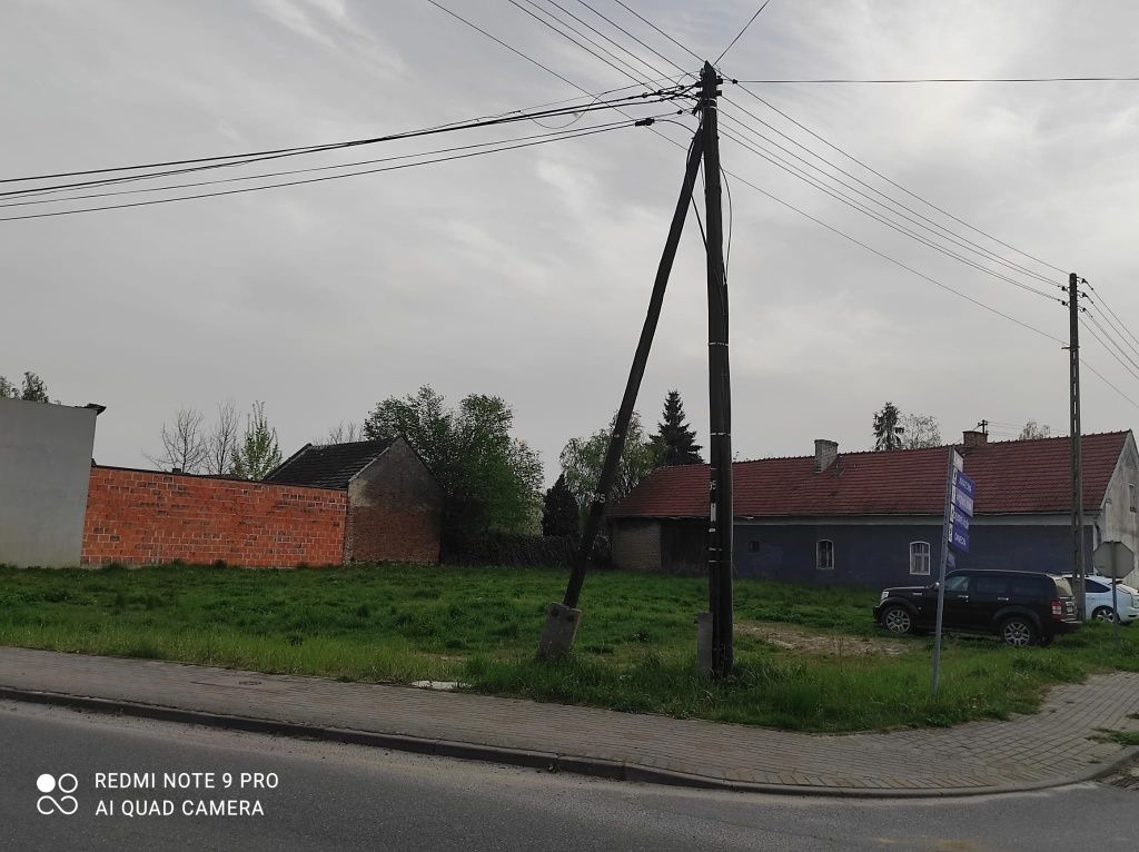 Działka mieszkaniowo usługowa 1000m2 w centrum Szczedrzyka