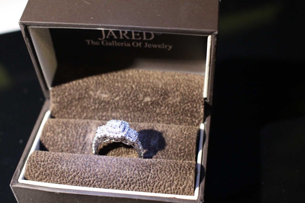 PIERŚCIONEK ZARĘCZYNOWY brylanty 7/8 karata 14K białe złoto