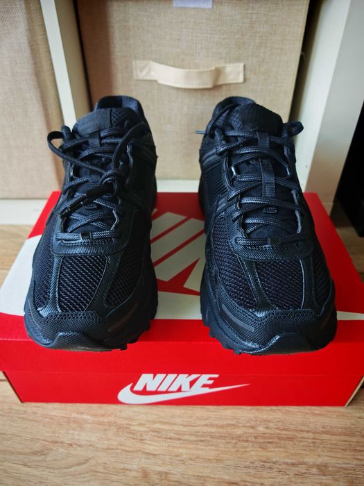 Buty Nike Zoom Vomero 5 rozmiar 44.5 kolor czarny