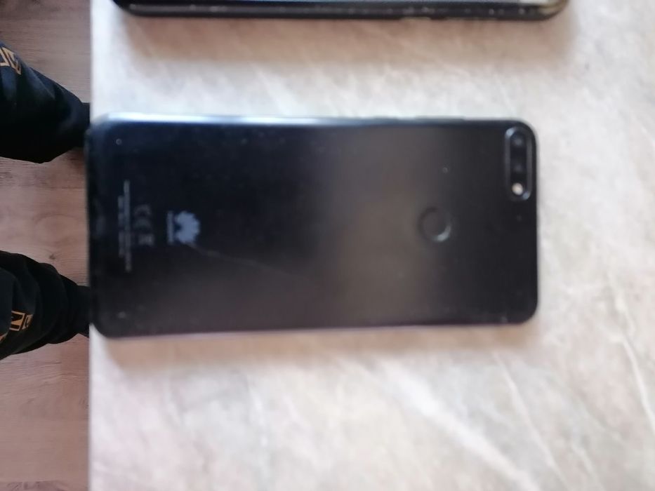 Продам андроїд huawei
