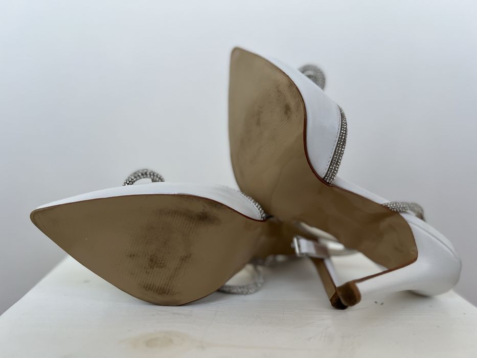 Білі святкові / весільні туфлі