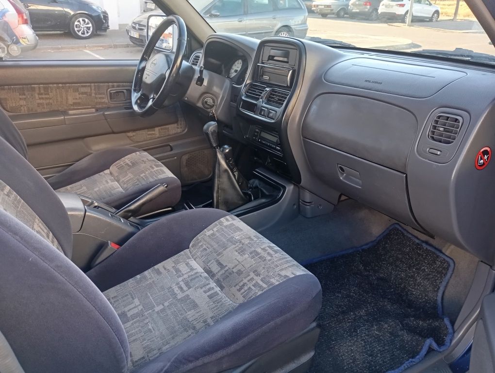 Nissan Navara D22 muito bom estado geral