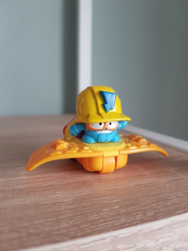 Figurka SuperZings + pojazd