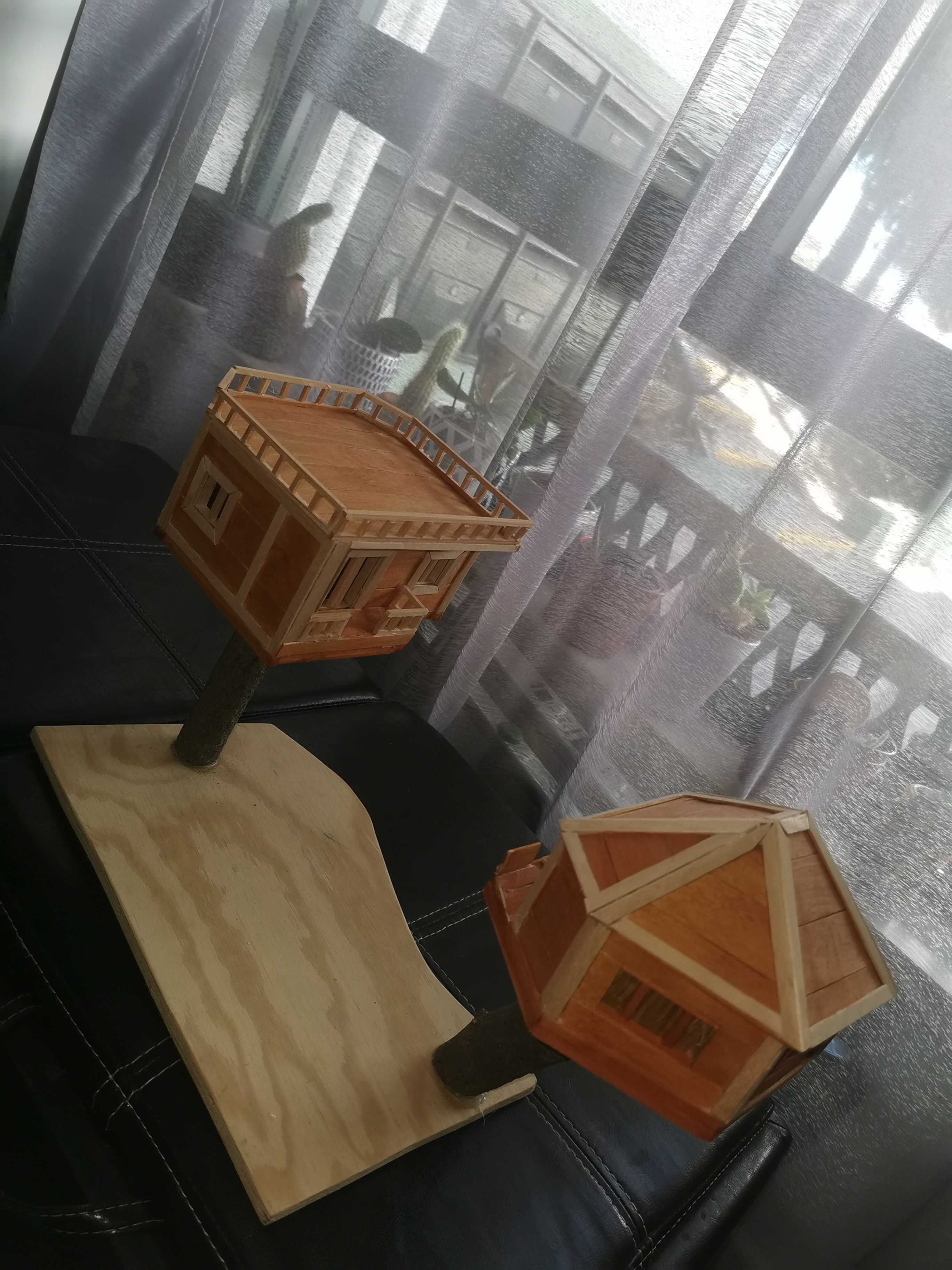 Dupla Casa na ''Árvore'' Artesanal