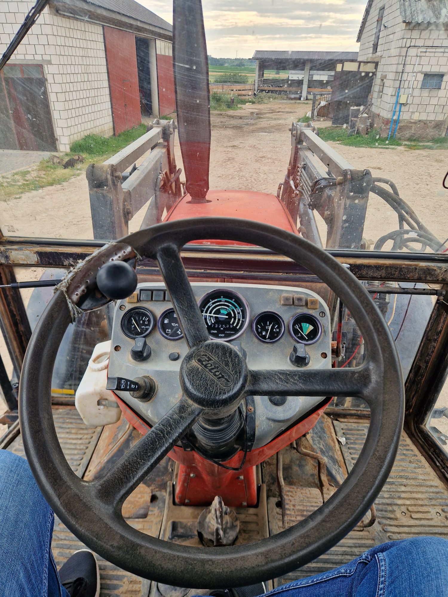 Zetor 5340 z ładowaczem