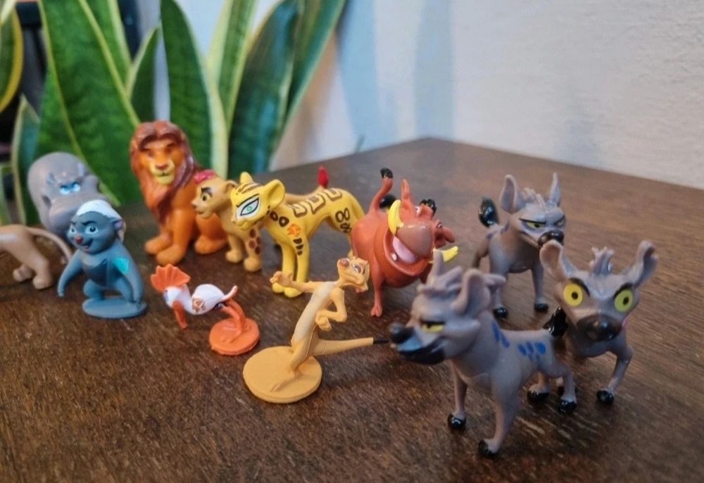 Król Lew lwia straż Disney figurki z bajki zestaw