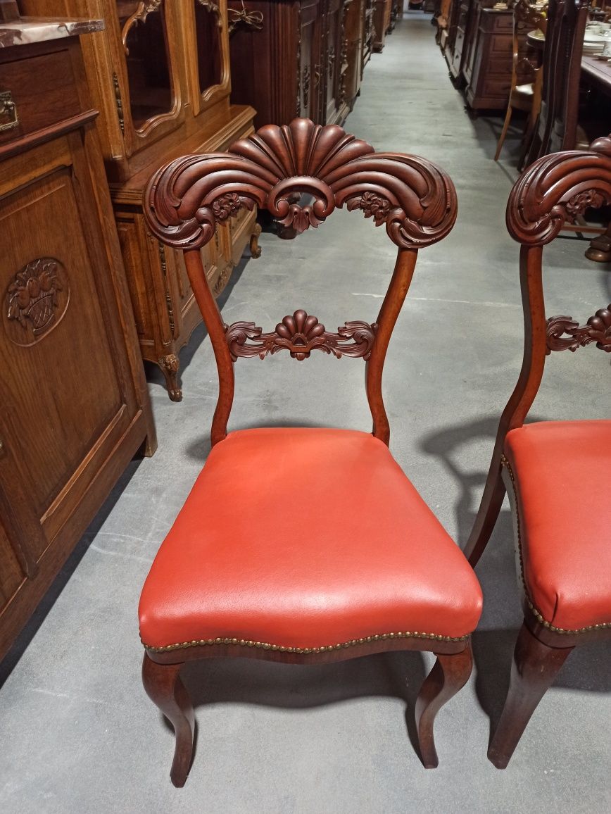 Krzesła rzeźbione, krzesło, zestaw krzeseł