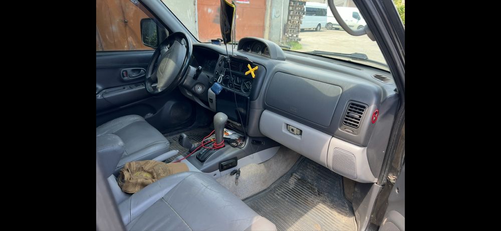 Продом Міцубісі поджеро спорт 1