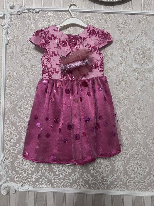 Плаття цукерки на 3/4 роки продаж 350 грн з обручем