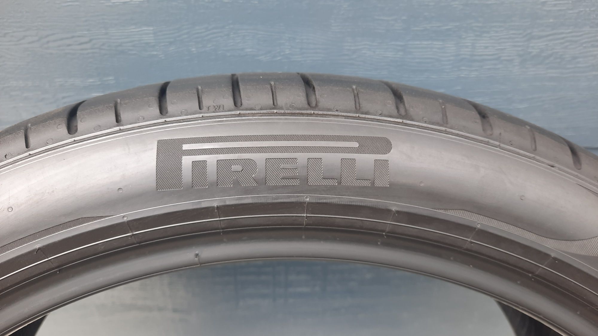 Pirelli 255/40 R21 P Zero Elect