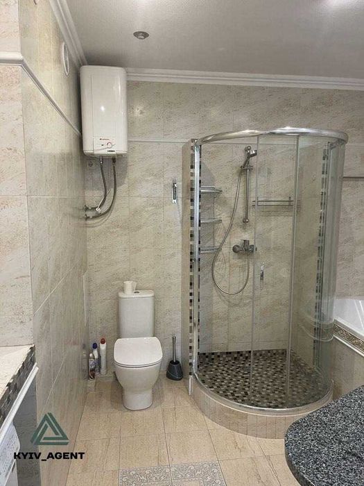 Видова 3-кімнатна (Студія + 2 окремі спальні) по вул. Урлівська, 23В