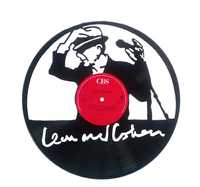 Silhueta decorativa Leonard Cohen feita de um disco de vinil LP
