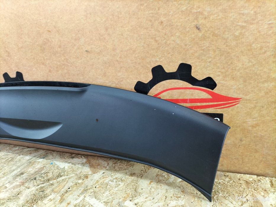 VW ID.4 20- Спойлер накладка крышки багажника 11K827555