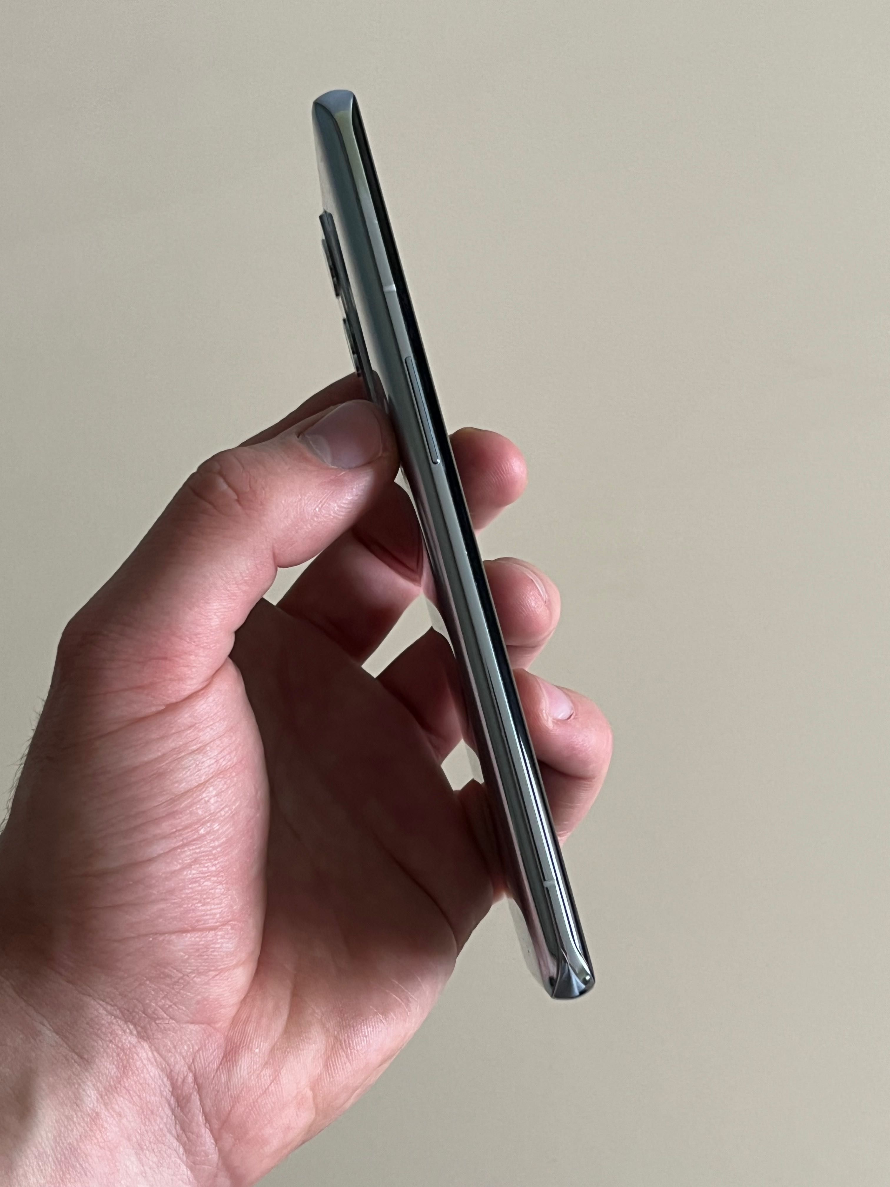 OnePlus 9 Pro 128GB Morning Mist Dual Sim Гарний стан, Android 14