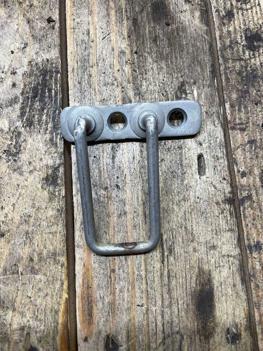 Скоба защелка задних распашных дверей верхняя Ford Transit 2000-2014 г