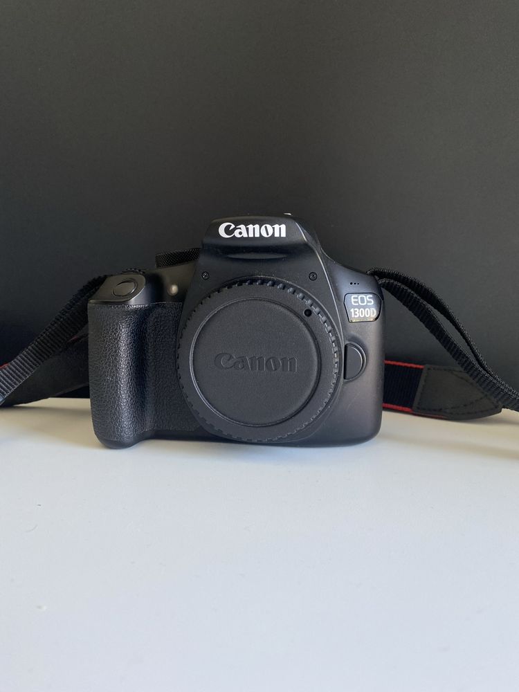 DSLR Canon 1300D + 2 Objetivas