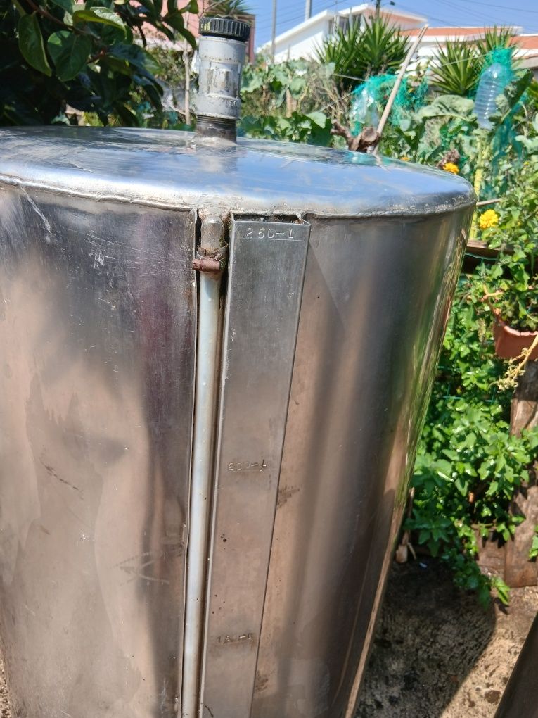 Cubas de inox.de 250L cada