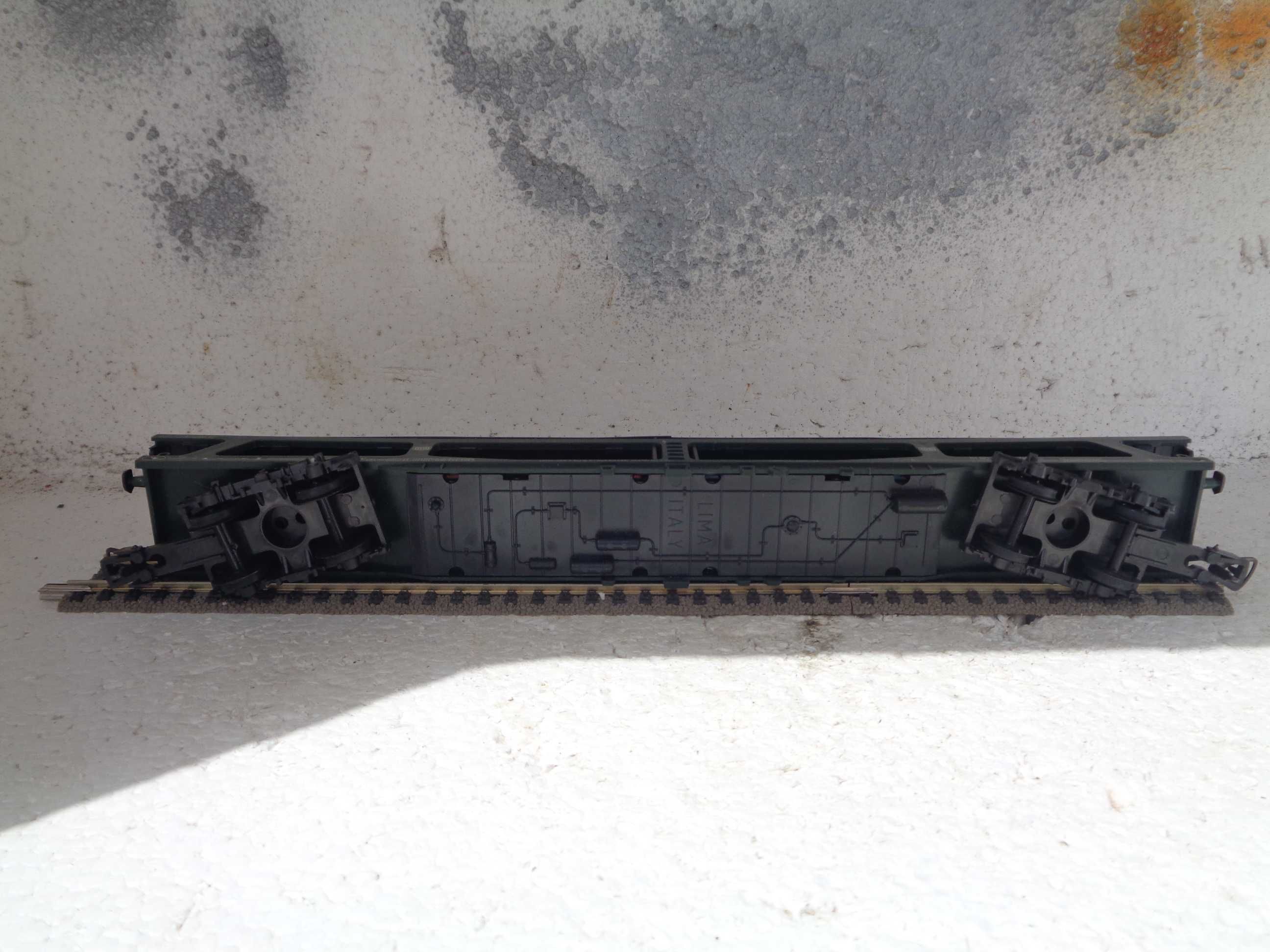 1:87 LIMA Vagão porta automoveis da DB com carros